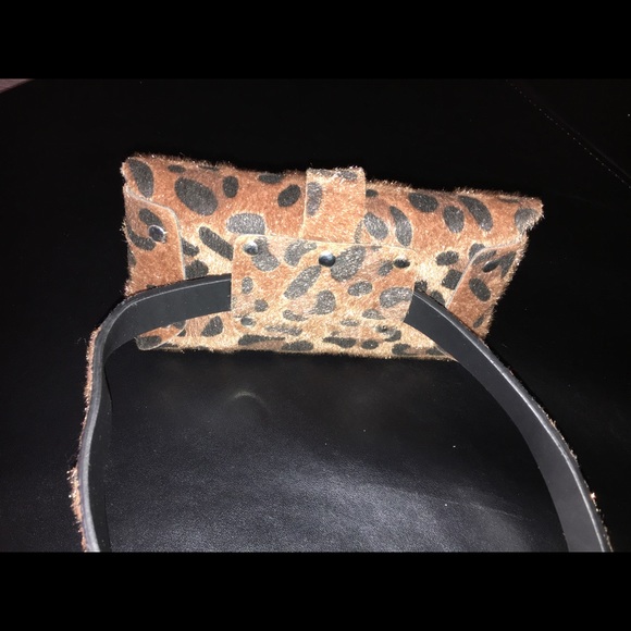Leopard clutch/belt bag - Picture 4 of 5